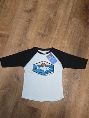 Nwt! Rabbit Skins White & Black Raglan Tee with Shark Graphic 3T